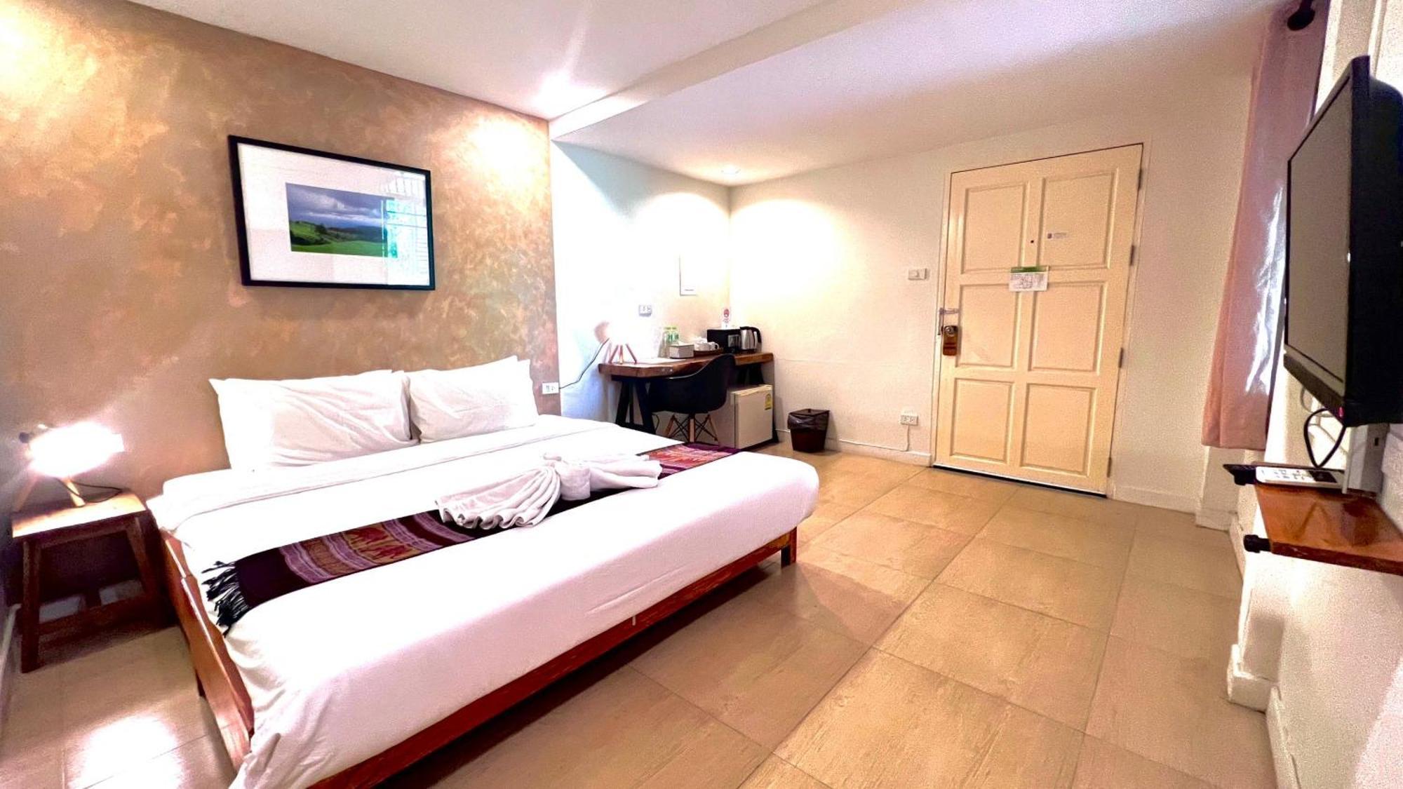 Udee Cozy Hotel Chiang Mai Exterior foto