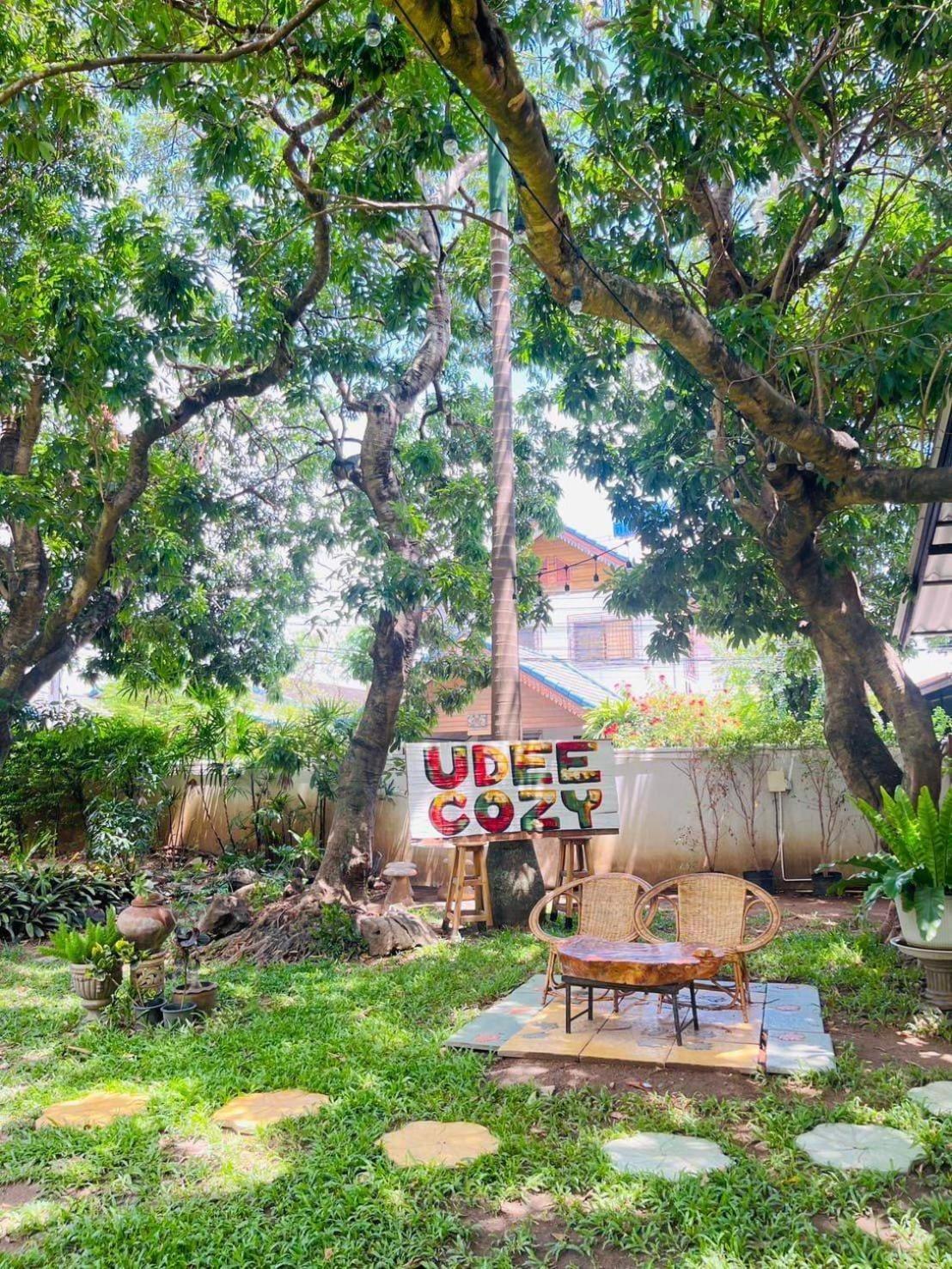 Udee Cozy Hotel Chiang Mai Exterior foto